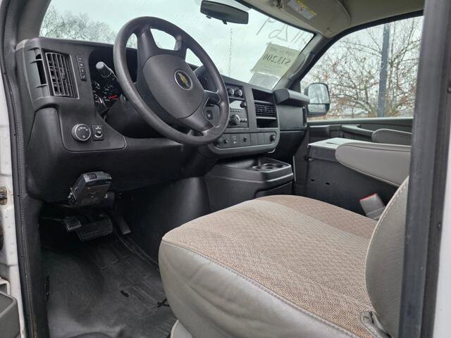 2012 Chevrolet Express 2500 in Blauvelt, NY 10913 - 2467346 10