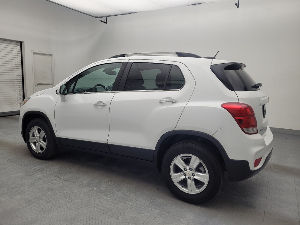 2019 Chevrolet Trax in Greensboro, NC 27407 - 2468027 3