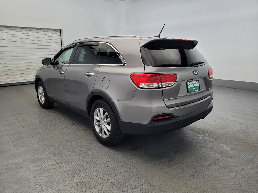 2017 Kia Sorento in Woodbridge, VA 22191 - 2468504 5