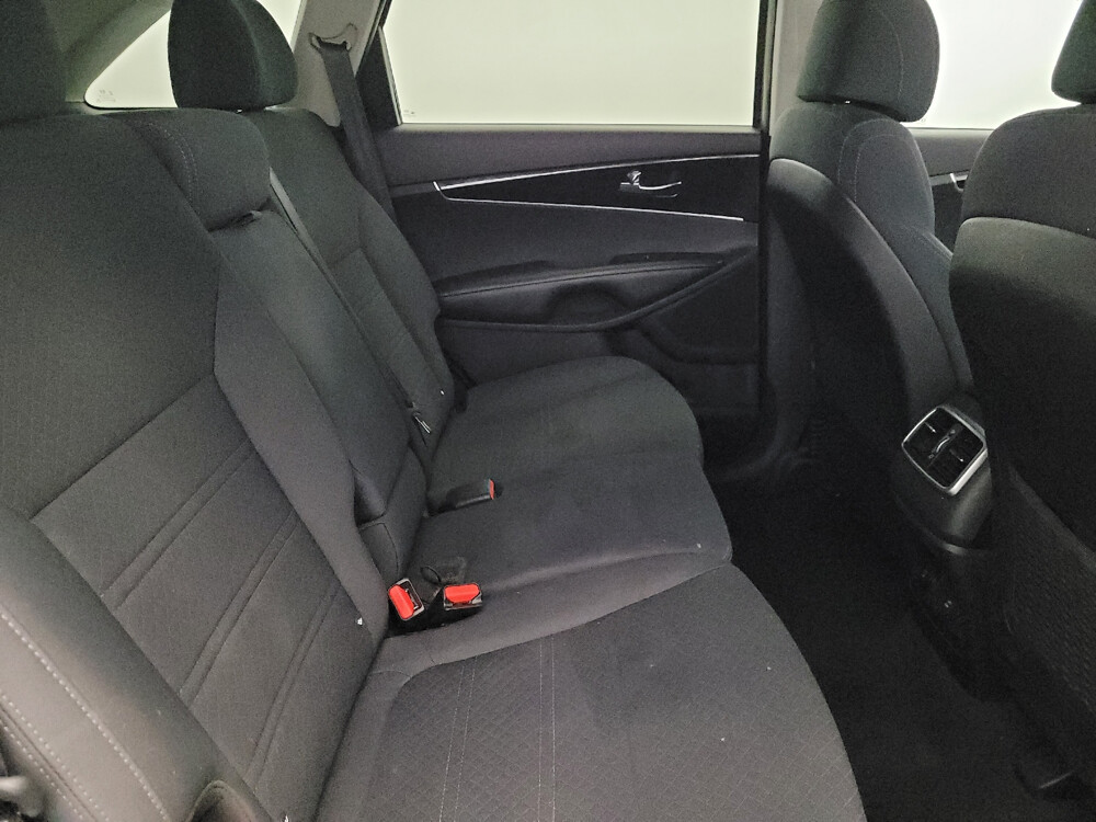 2017 Kia Sorento in Woodbridge, VA 22191 - 2468504 19