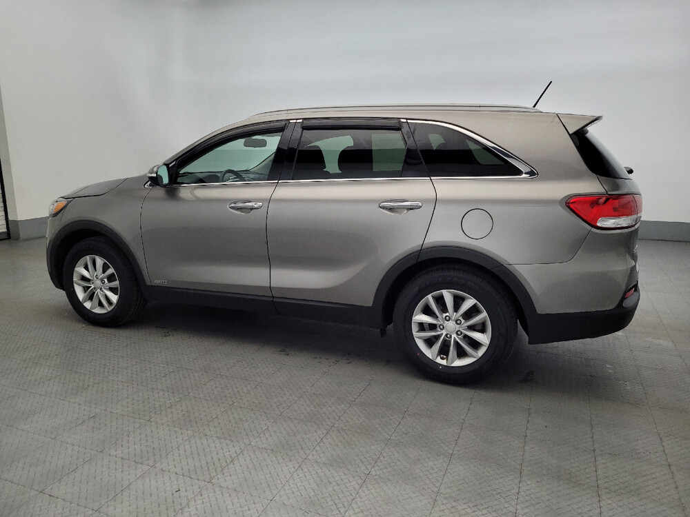 2017 Kia Sorento in Woodbridge, VA 22191 - 2468504 3