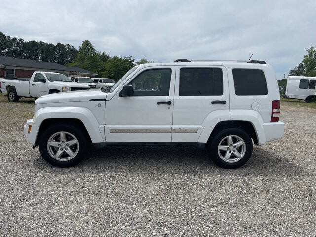 2011 Jeep Liberty in Hickory, NC 28602-5144 - 2468915 4
