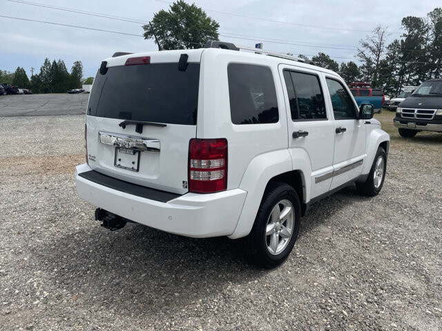 2011 Jeep Liberty in Hickory, NC 28602-5144 - 2468915 6