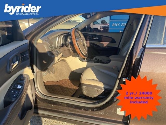 2015 Chevrolet Malibu in Conway, AR 72032 - 2468933 5