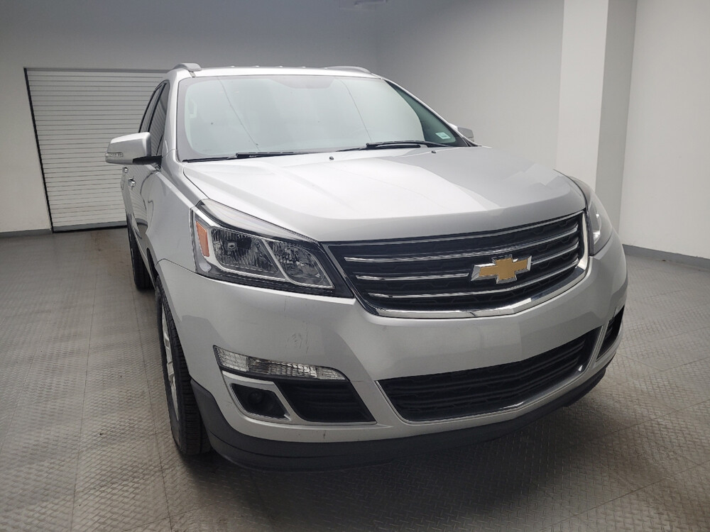 2017 Chevrolet Traverse in Taylor, MI 48180 - 2469037 14