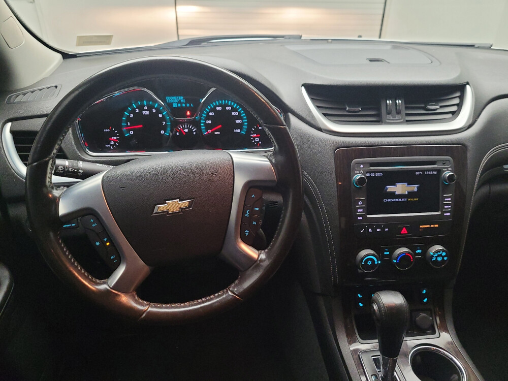 2017 Chevrolet Traverse in Taylor, MI 48180 - 2469037 22