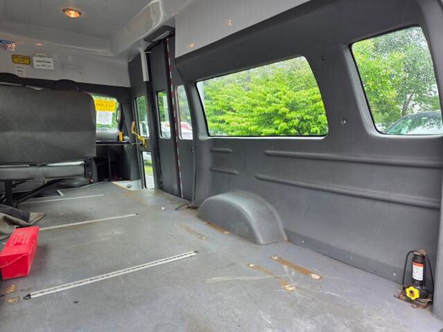 2008 Ford E-350 and Econoline 350 in Blauvelt, NY 10913 - 2469425 30