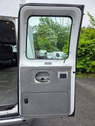 2008 Ford E-350 and Econoline 350 in Blauvelt, NY 10913 - 2469425 34