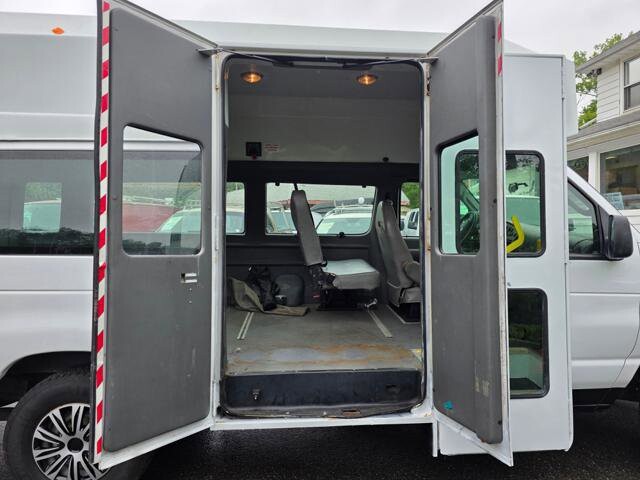 2008 Ford E-350 and Econoline 350 in Blauvelt, NY 10913 - 2469425 38