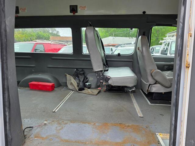 2008 Ford E-350 and Econoline 350 in Blauvelt, NY 10913 - 2469425 39