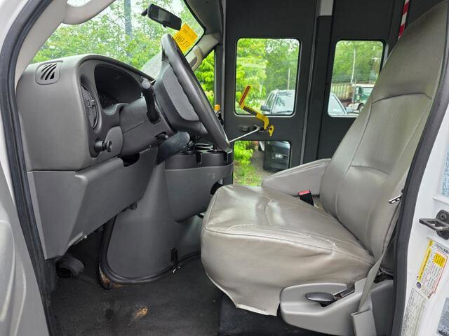 2008 Ford E-350 and Econoline 350 in Blauvelt, NY 10913 - 2469425 11