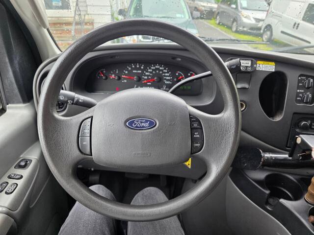 2008 Ford E-350 and Econoline 350 in Blauvelt, NY 10913 - 2469425 13