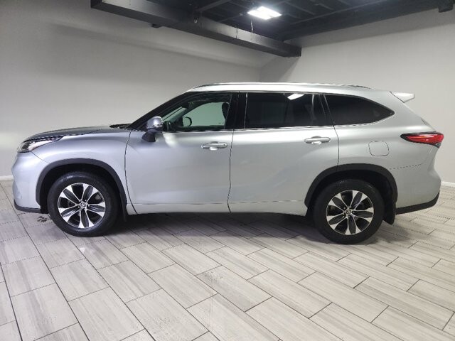 2020 Toyota Highlander in Cinnaminson, NJ 08077 - 2469748 2