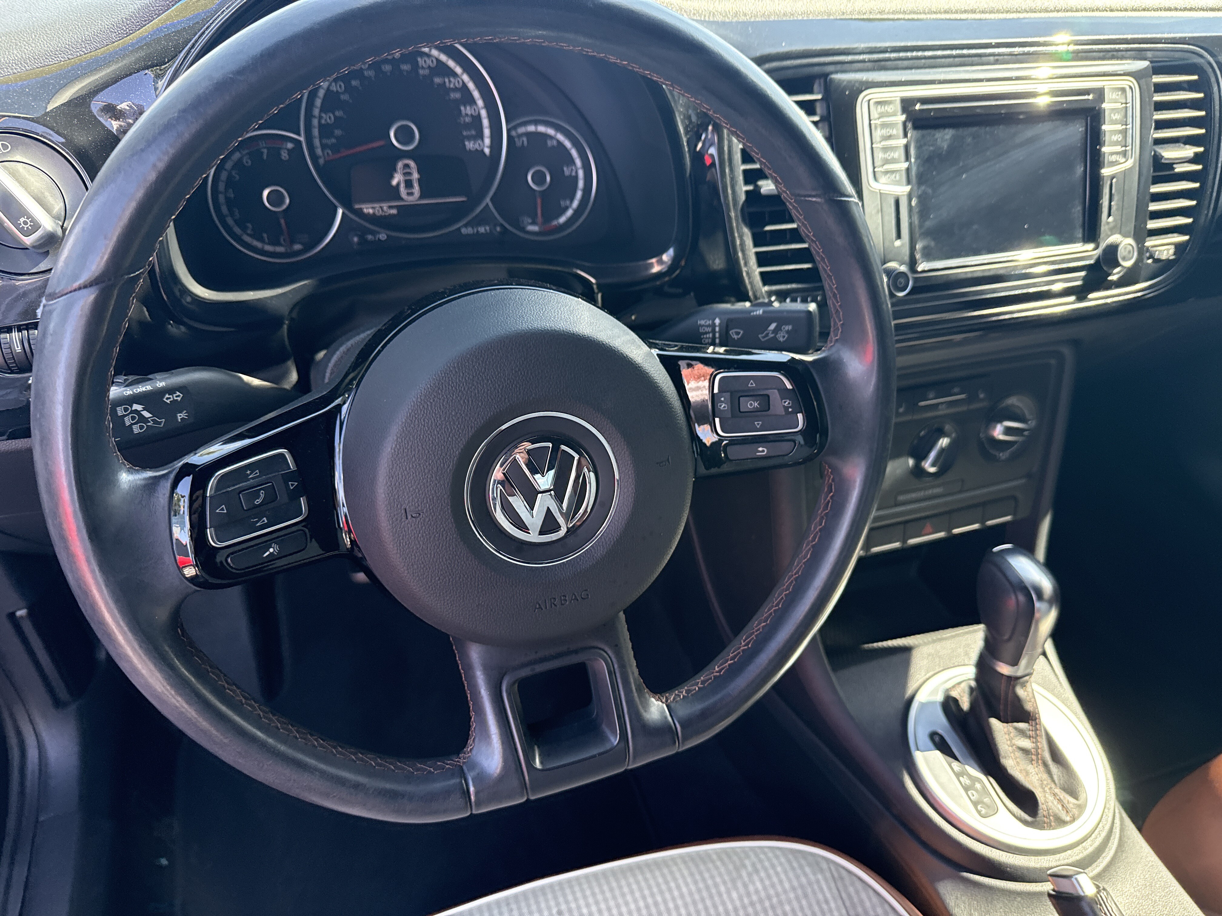 2016 Volkswagen Beetle in Phoenix, AZ 85022 - 2469750 16