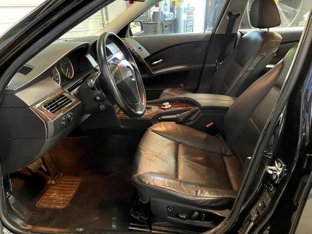2004 BMW 530i in Conyers, GA 30094 - 2469751 28