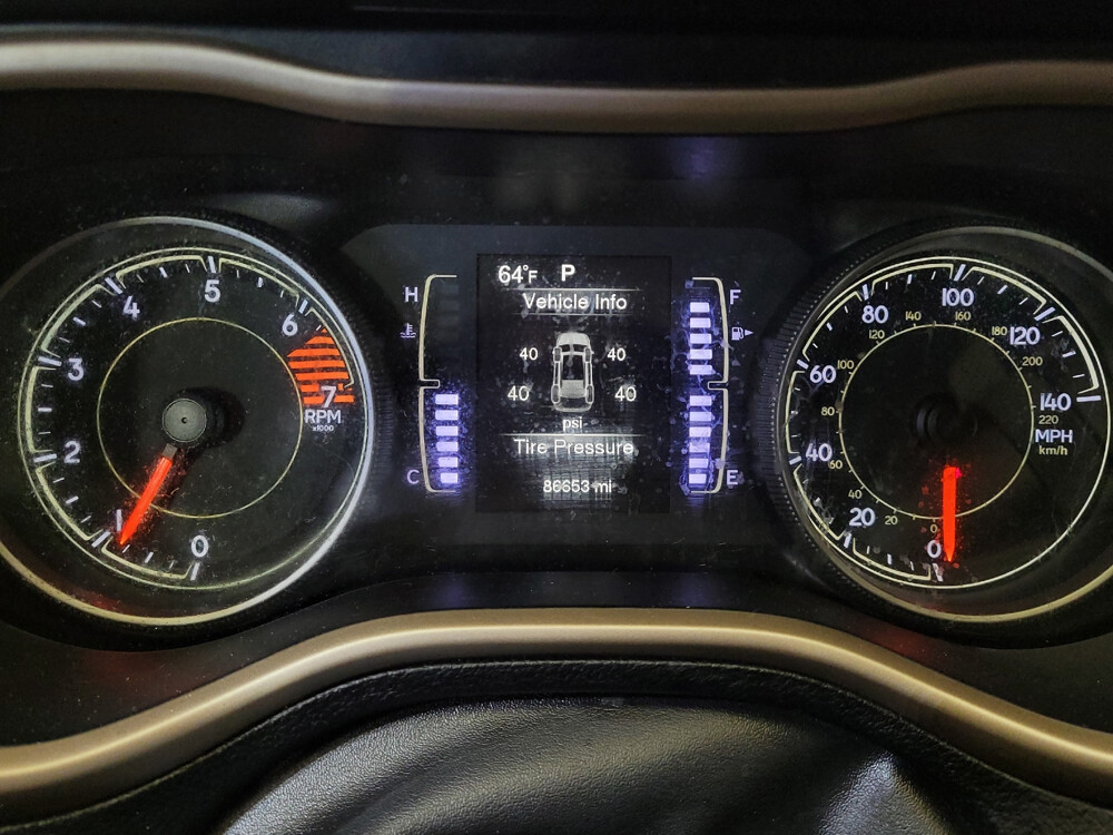 2018 Jeep Cherokee in Miamisburg, OH 45342 - 2469941 23