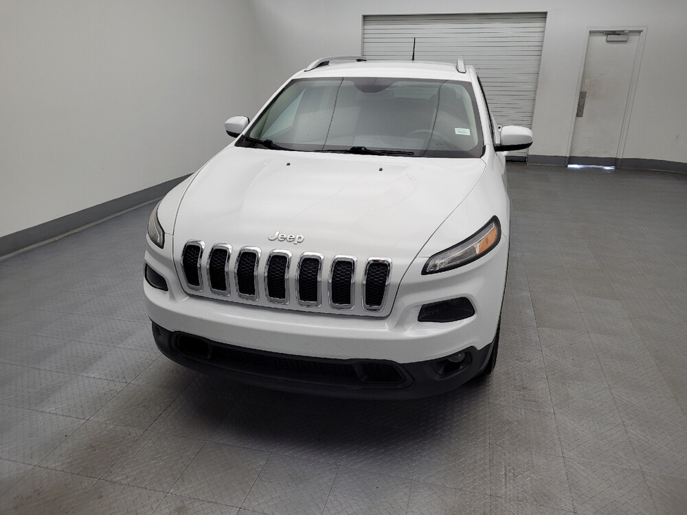 2018 Jeep Cherokee in Miamisburg, OH 45342 - 2469941 15
