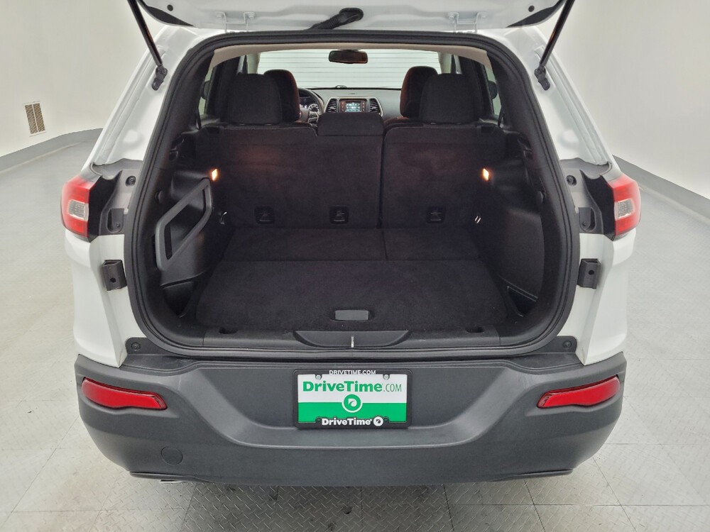 2018 Jeep Cherokee in Miamisburg, OH 45342 - 2469941 29