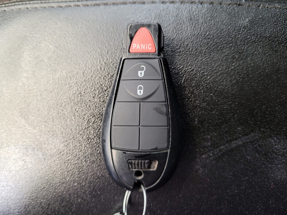 2018 Jeep Cherokee in Miamisburg, OH 45342 - 2469941 32