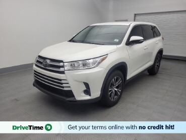 2019 Toyota Highlander in Independence, MO 64055