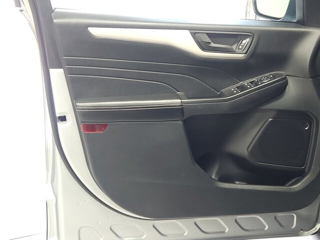 2022 Ford Escape in Cinnaminson, NJ 08077 - 4007465 10