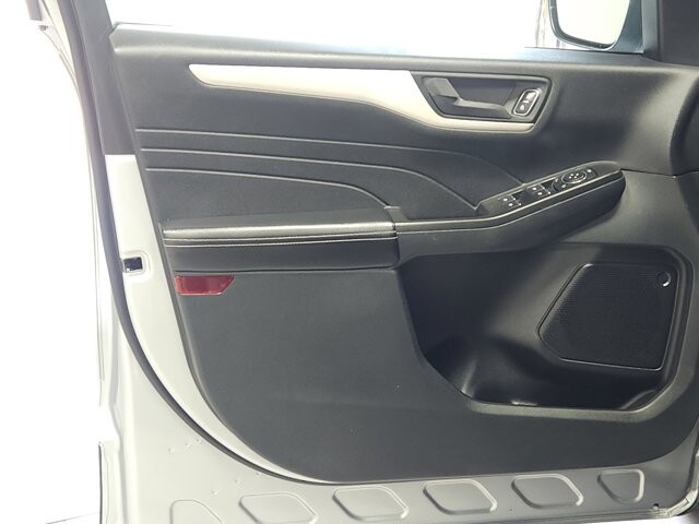 2022 Ford Escape in Cinnaminson, NJ 08077 - 4007465 11