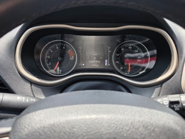 2016 Jeep Cherokee in Dallas, TX 75228 - 5741148 3