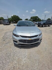 2018 Chevrolet Malibu in Dallas, TX 75228