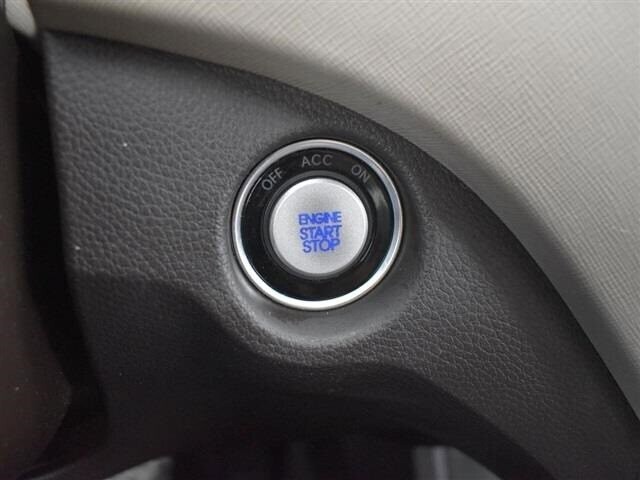 2017 Hyundai Santa Fe in Winchester, VA 22602 - 5741156 13