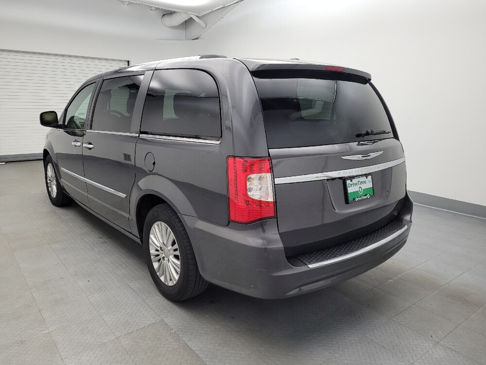 2016 Chrysler Town & Country in Lexington, KY 40509 - 5741285 5