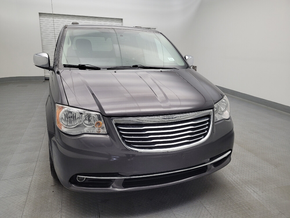 2016 Chrysler Town & Country in Lexington, KY 40509 - 5741285 14