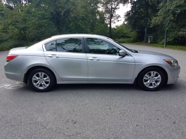 2009 Honda Accord in Belleville, NJ 07109-2923 - 942364 5